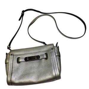 Coach Metallic Swagger Clutch Crossbody Bag Silver Secure Turnlock Closure